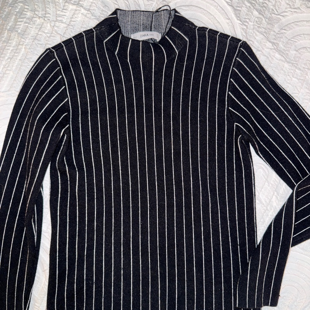 Zara Monochrome Striped Knit Top